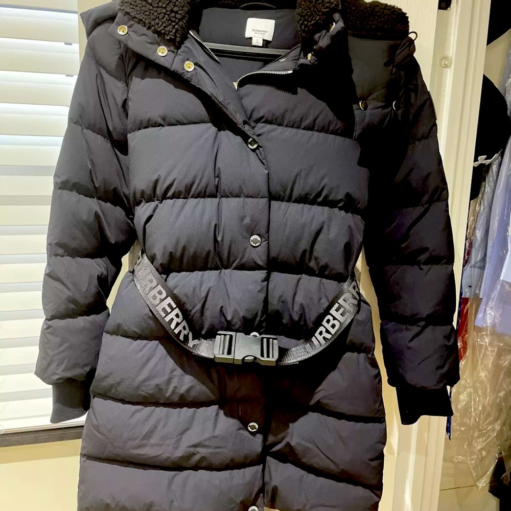 Burberry Detached hooded belt Puffer Coat Large